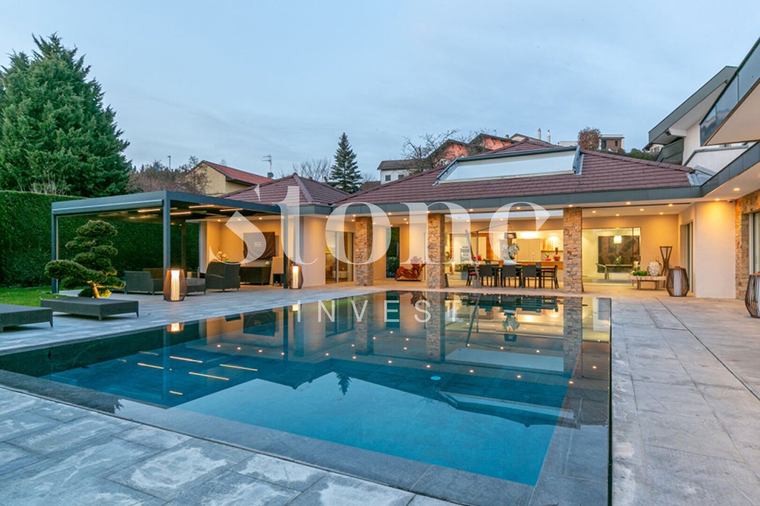 Villa in Est, Ville-la-Grand, France 1 - 15646765
