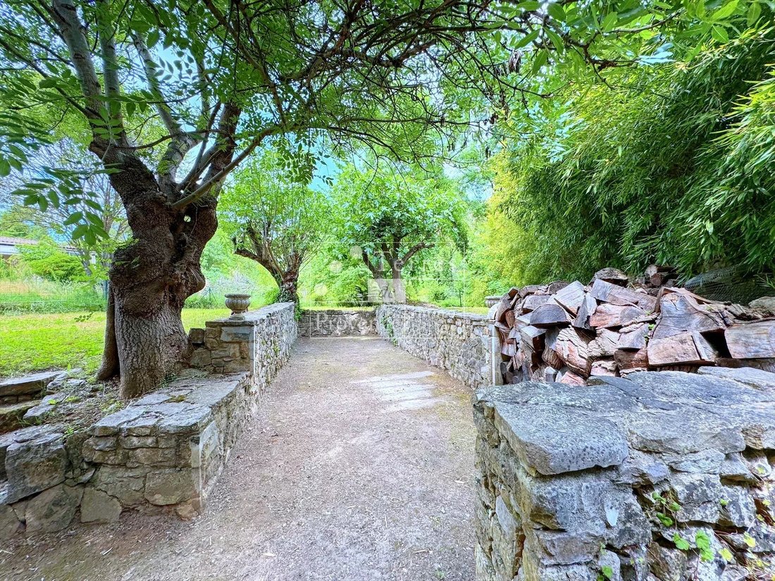 House in Entrecasteaux, Provence-Alpes-Côte d'Azur, France 4 - 15644103
