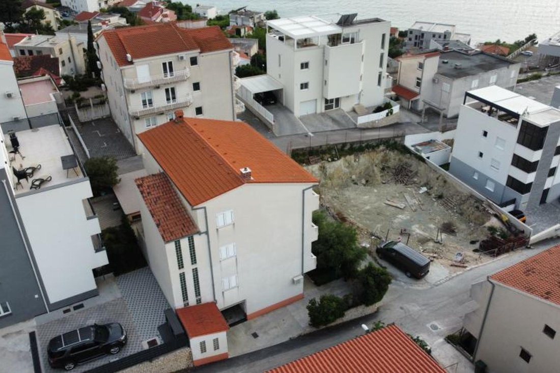 Villa in Strozanac Donji, Split-Dalmatia County, Croatia 4 - 15649231