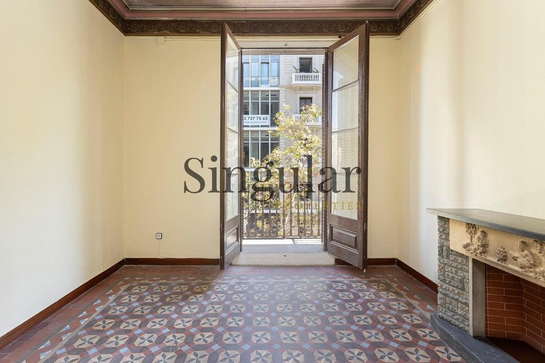 Apartment in Eixample, Barcelona, Spain 3 - 15645384