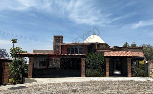 House in Corregidora Municipality, Querétaro, Mexico 1