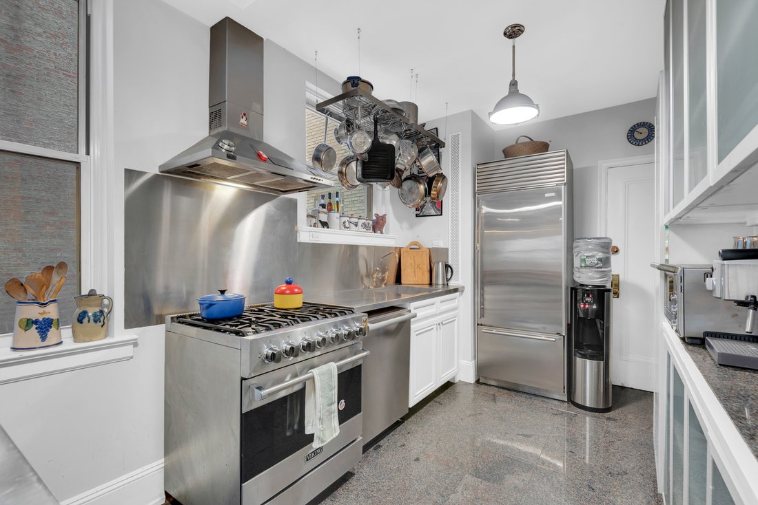 Co Op in New York, New York, United States 4 - 15645524