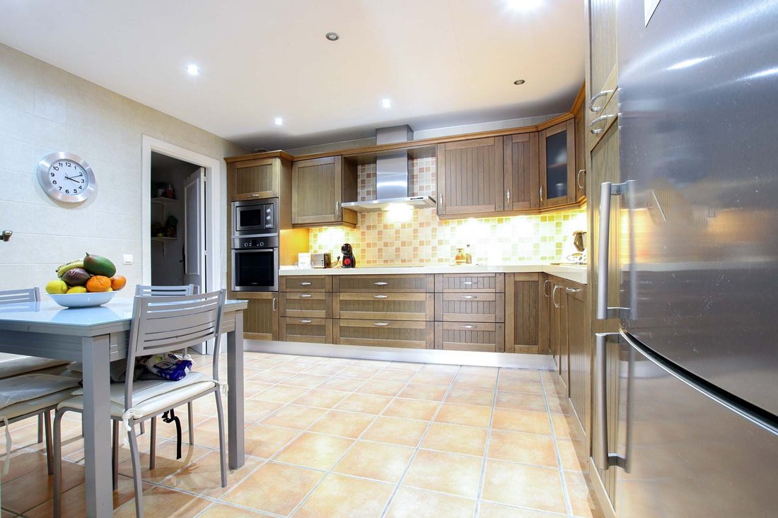 Apartment in Puerto Banus, Marbella, Spain 4 - 15644928