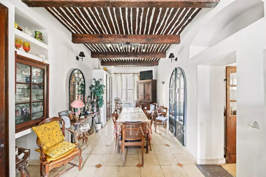 House in La Londe-les-Maures, Provence-Alpes-Côte d'Azur, France 5 - 15643733