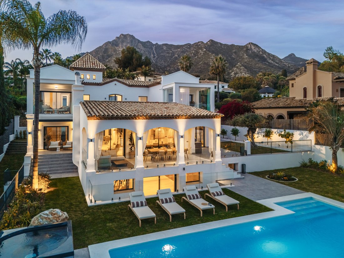 Villa in Sierra Blanca, Marbella, Spain 1 - 15652419
