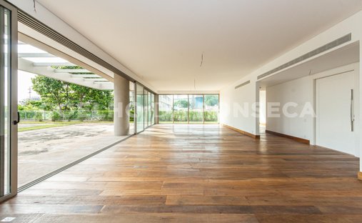 Condo in São Paulo, State of São Paulo, Brazil 1