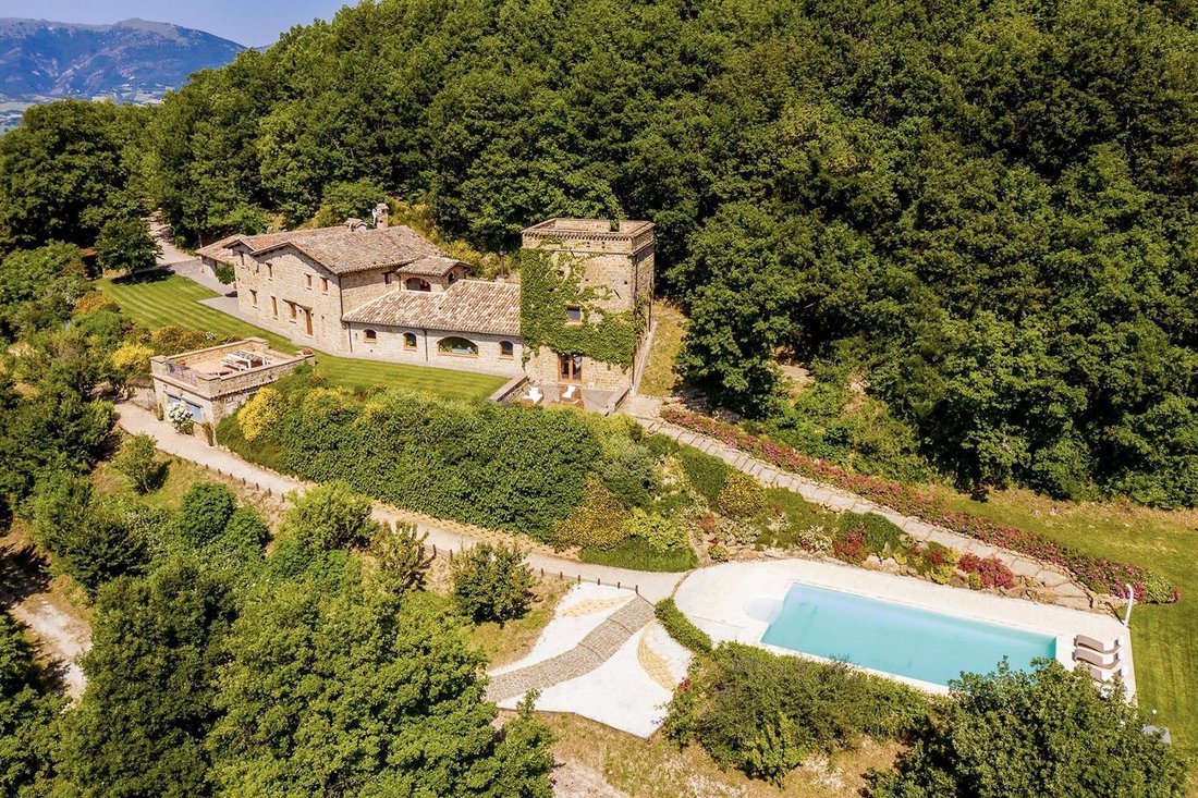 House in Dicomano, Tuscany, Italy 1 - 15648111