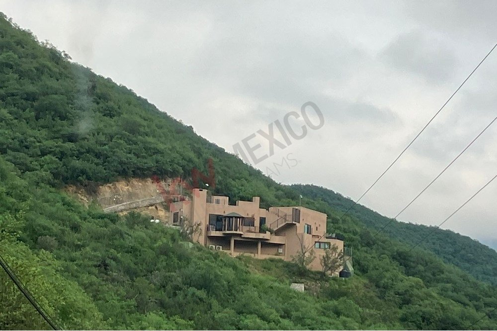 House in Monterrey, Nuevo Leon, Mexico 2 - 15651847