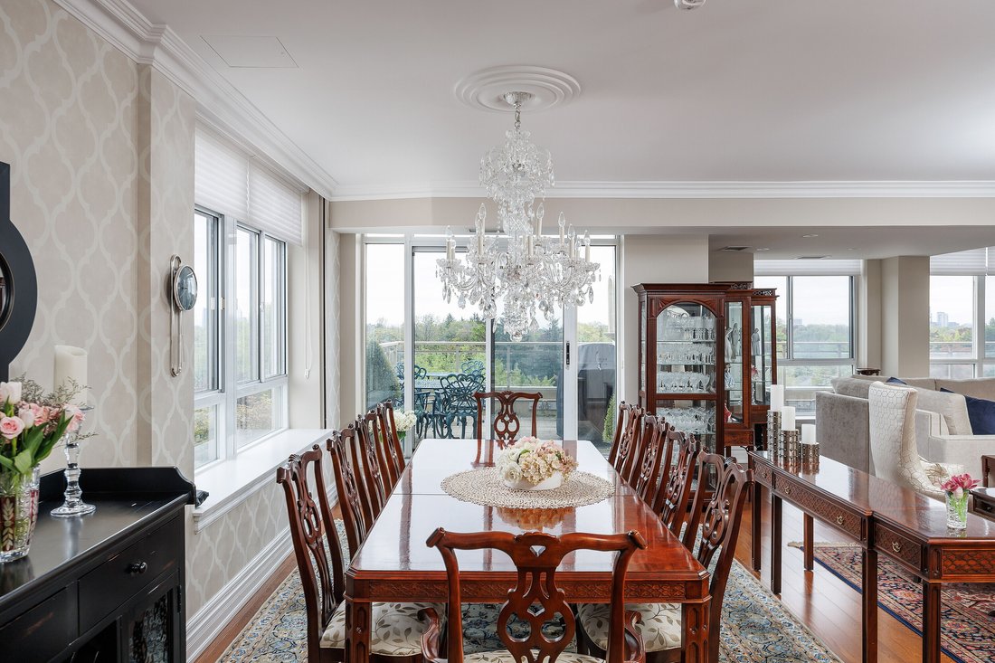 Condo in Toronto, Ontario, Canada 1 - 15647981