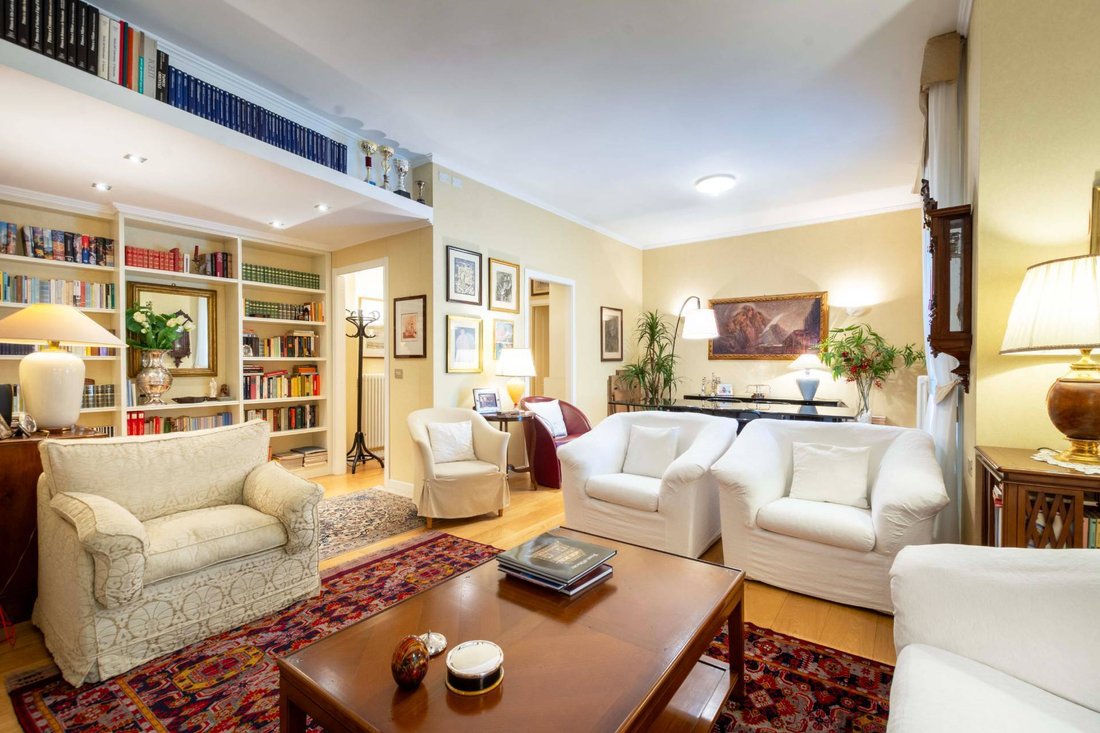 Apartment in Novegro-Tregarezzo, Milano San Felice, Lombardy 1 - 15645710