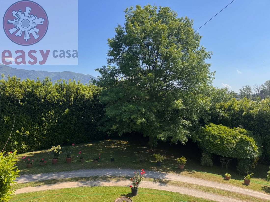 Villa in Historic Center, Lucca, Tuscany 3 - 15426954