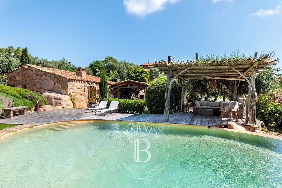 Villa in Porto-Vecchio, Corsica, France 3 - 12952429