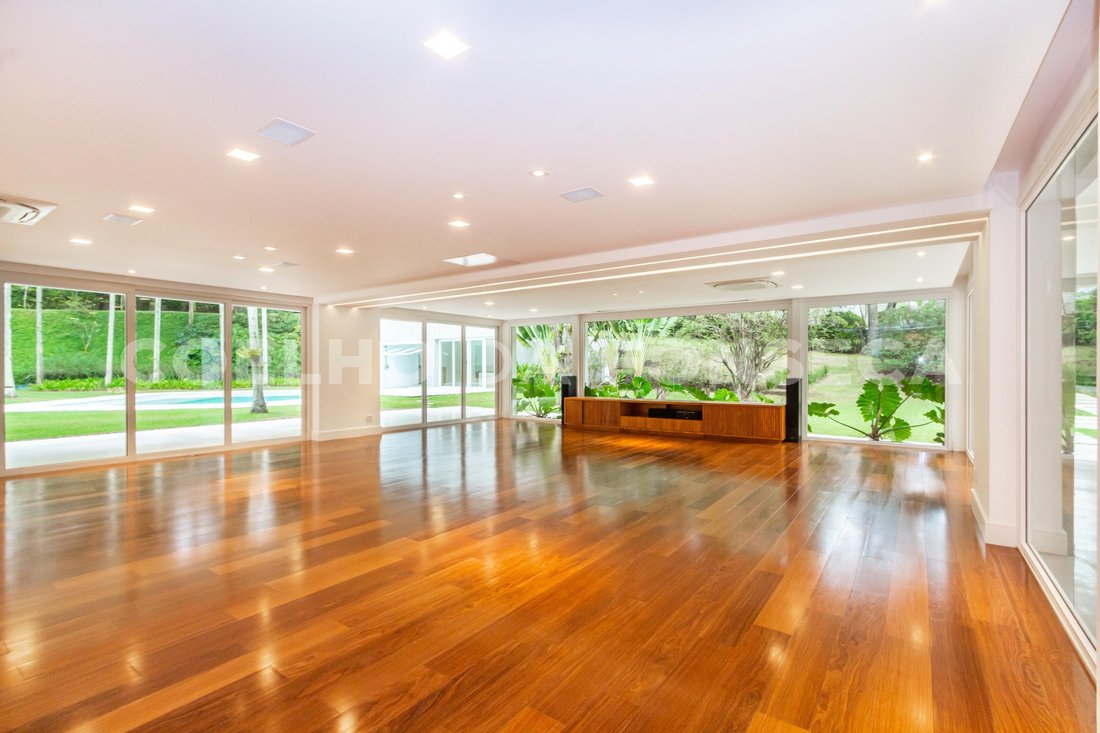 Condo in São Paulo, State of São Paulo, Brazil 1 - 15646172