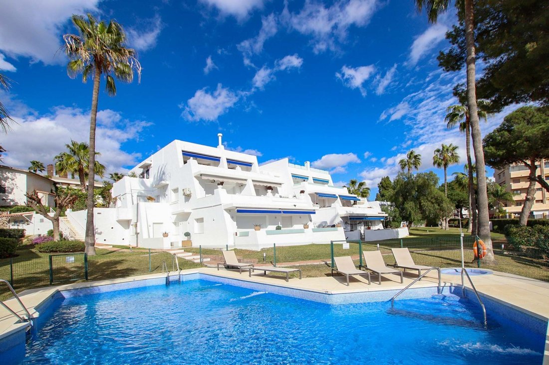 Apartment in Puerto Banus, Marbella, Spain 1 - 15644928