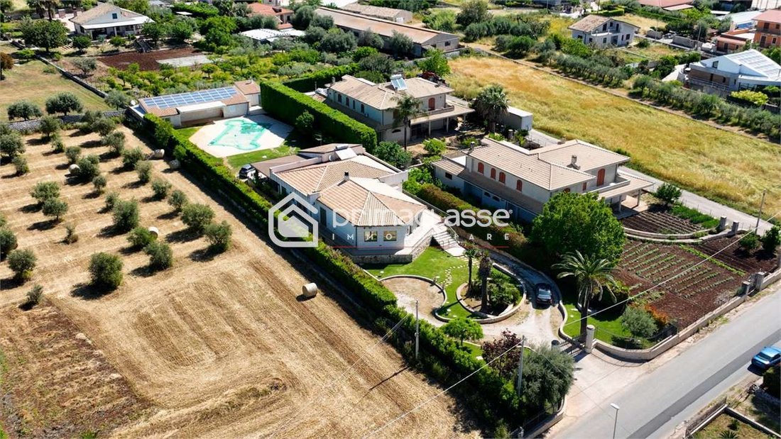 Villa in Modica Bassa, Modica, Sicily 1 - 15644954