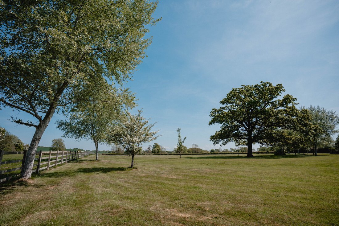 Farm Ranch in Shell, Himbleton, England 2 - 15644983