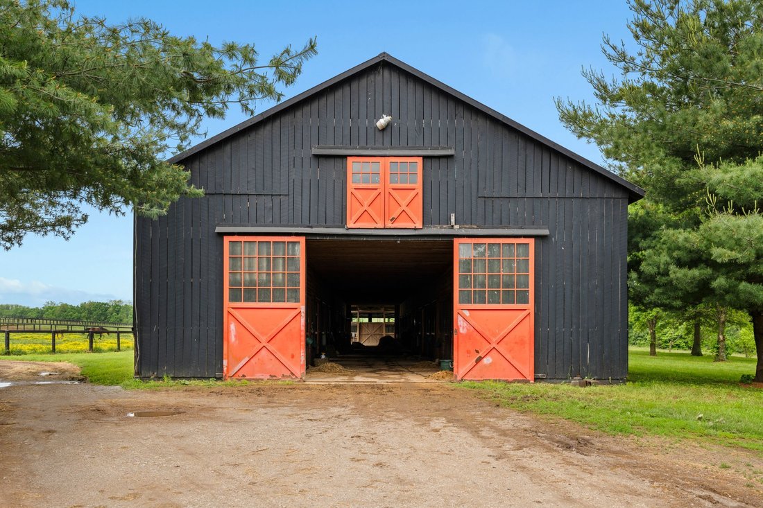 Farm Ranch in Lexington, Kentucky, United States 5 - 11739042