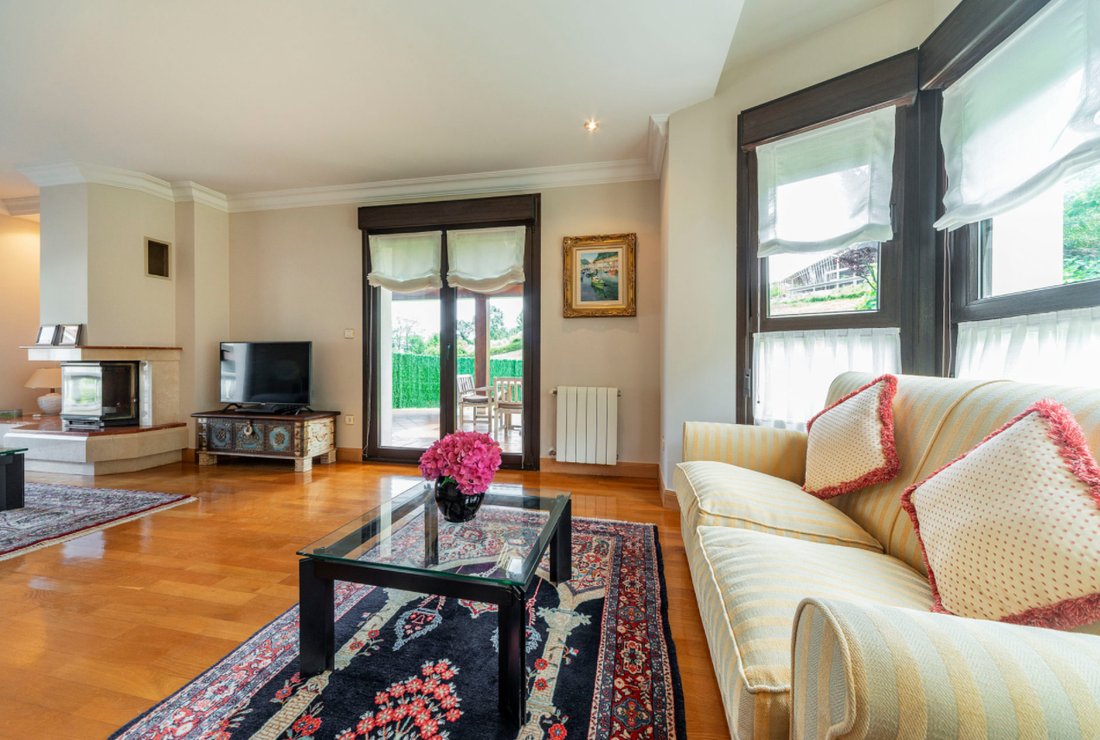 House in Mendebaldea, Donostia-San Sebastian, Spain 4 - 15649943