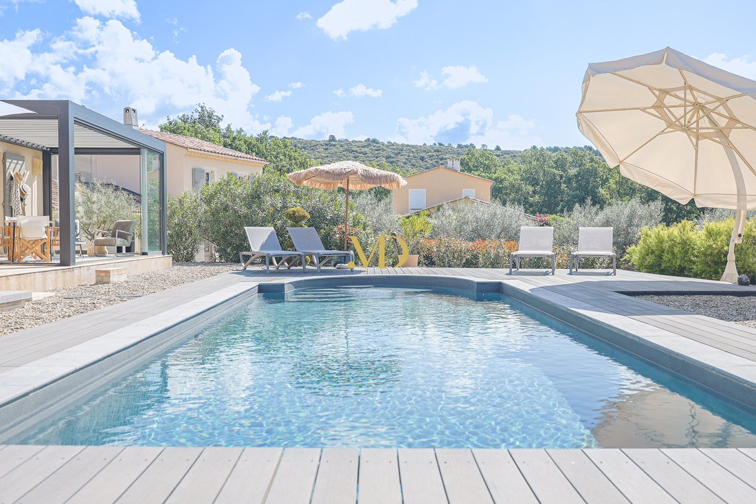 Château des Rêves Provençaux: A Luberon Crown Jewel Above the Lavender Fields - 5