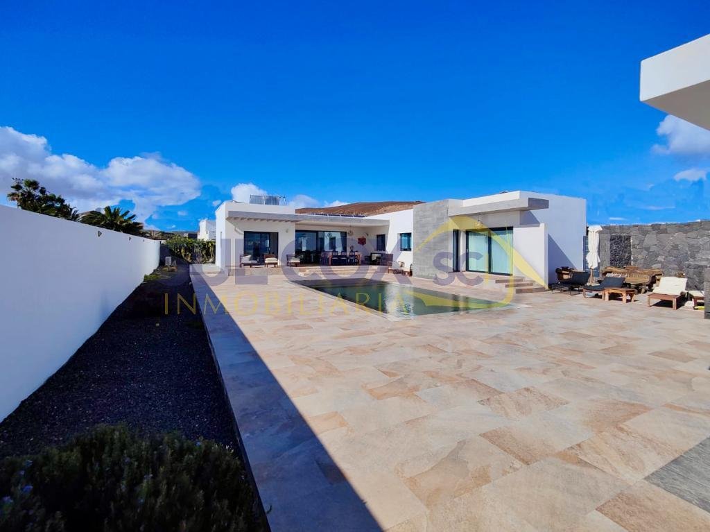 Villa in Spain 3 - 15644808