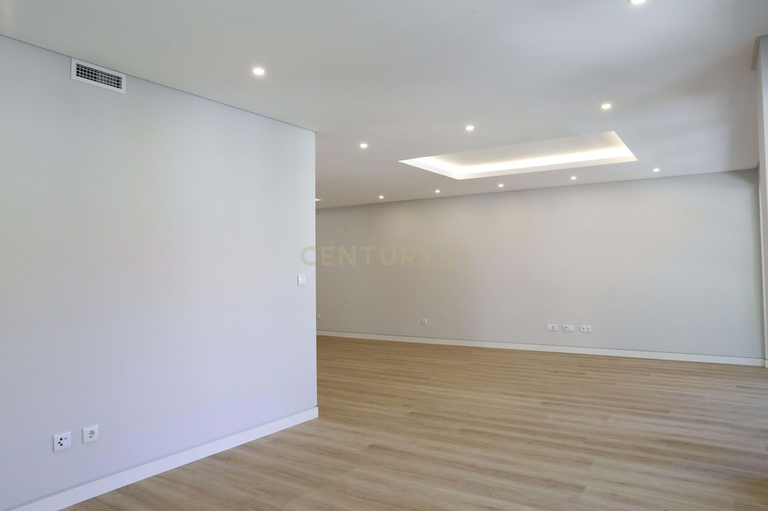 Apartment in Carcavelos e Parede, Lisbon, Portugal 3 - 12094336