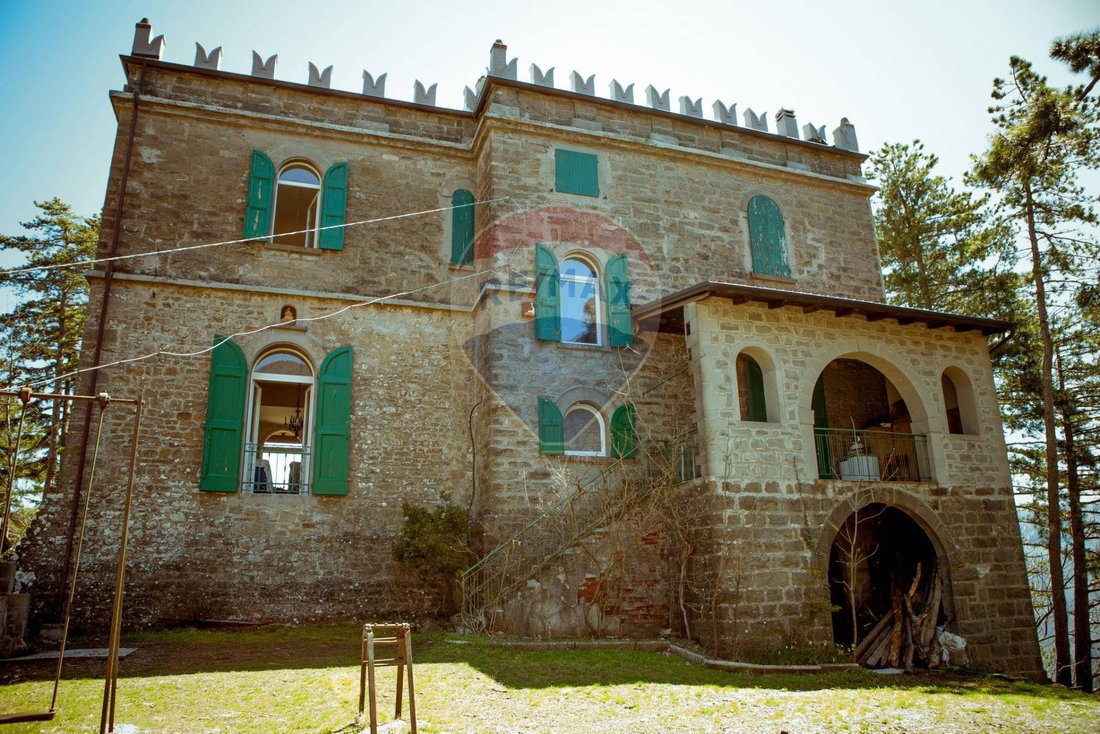 Whispers of the 13th Century: A Mountain-Enthroned Castle Awaits in Emilia-Romagna’s Emerald Wilds