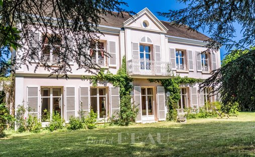 Maison à Montfort-l'Amaury, Île-de-France, France 1
