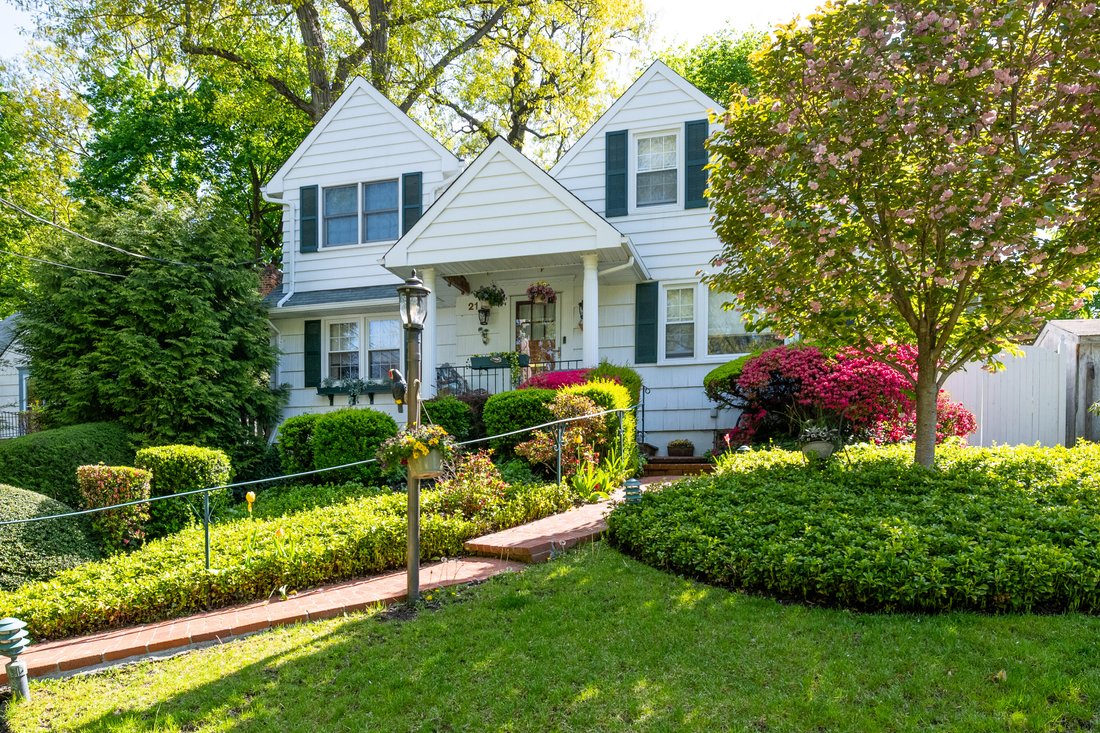 House in Port Washington, New York, United States 2 - 15644089