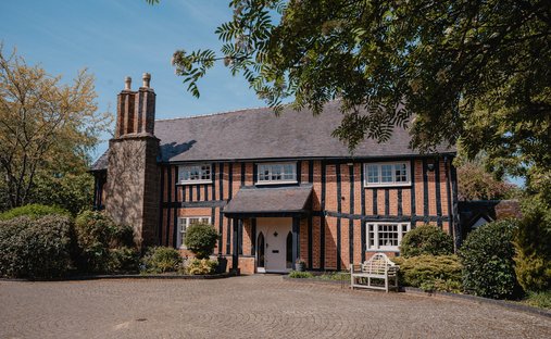 Farm Ranch in Shell, Himbleton, England 1