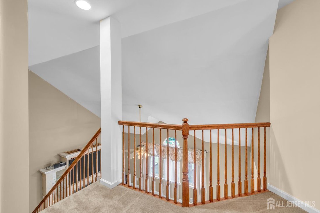 House in Old Bridge Township, New Jersey, United States 4 - 15644203