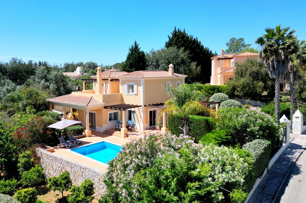 Villa in Estombar e Parchal, Algarve, Portugal 1 - 15648117