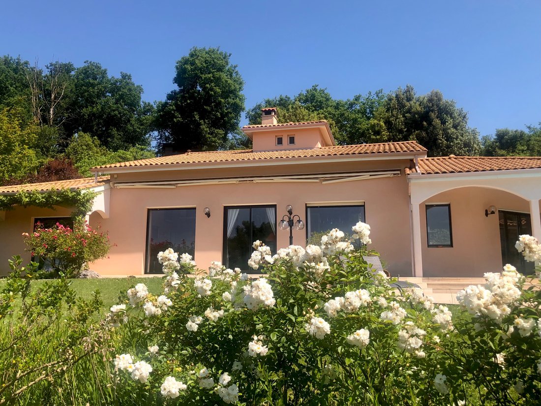 Villa in Saint-Lattier, Auvergne-Rhône-Alpes, France 2 - 15643383