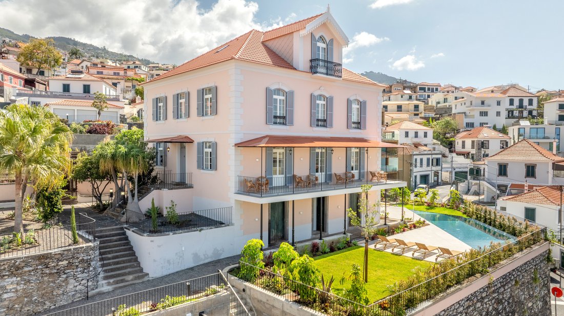 Villa in Funchal, Autonome Region Madeira, Portugal 2 - 15644188