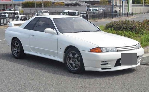 1994 Nissan Skyline GT-R R32 in Osaka, Japan 1