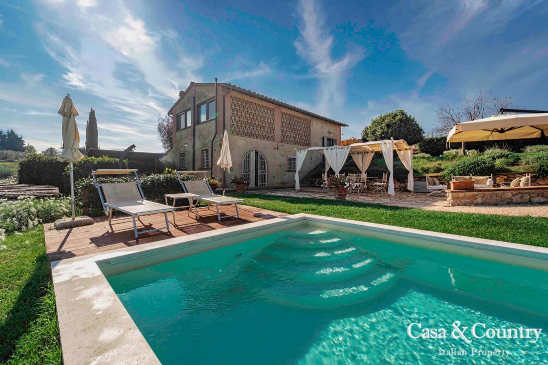 Villa in San Gimignano, Tuscany, Italy 3 - 14928072