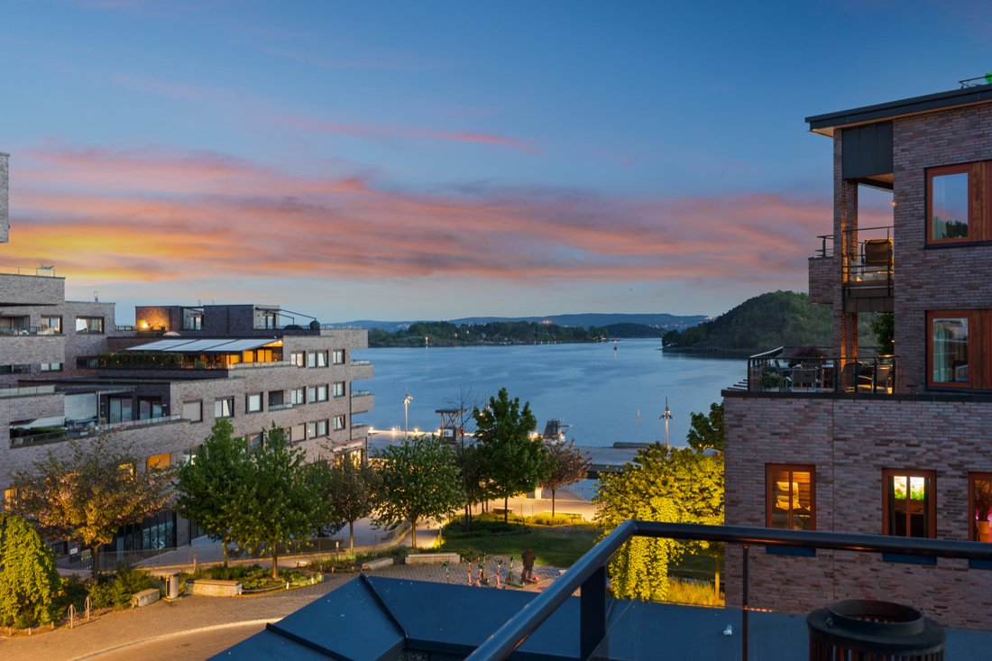 Curated visual reference: Visual Reference: Stylish 3 Bedroom Apartment In The Heart Of Oslo In