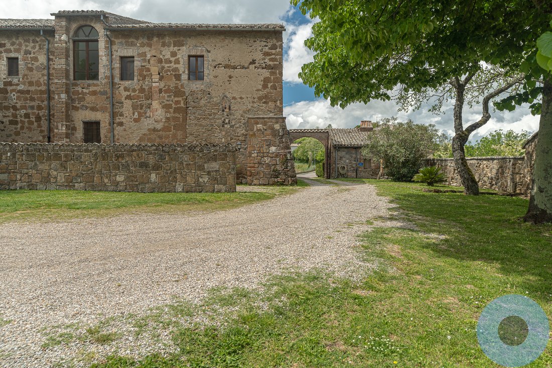 The Whispering Cloister: A 17th-Century Convent Between Rome & Tuscany’s Dreams
