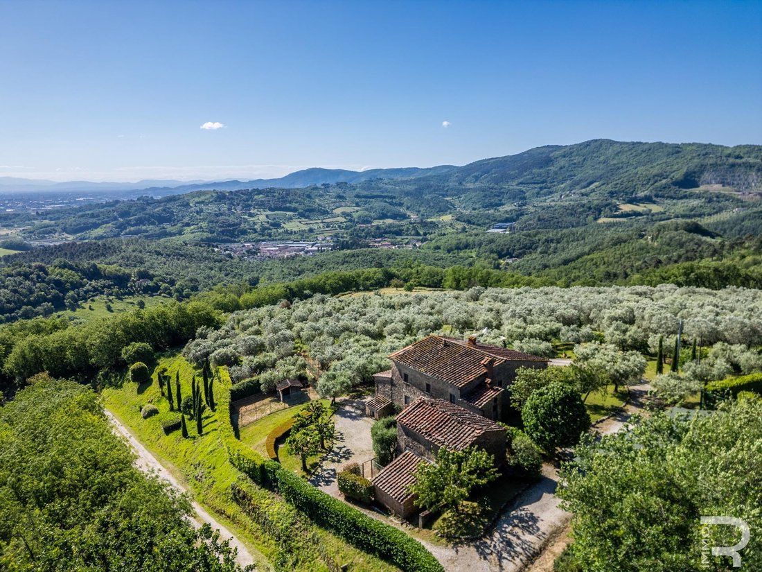 Farm Ranch in Serravalle Pistoiese, Tuscany, Italy 3 - 15653200
