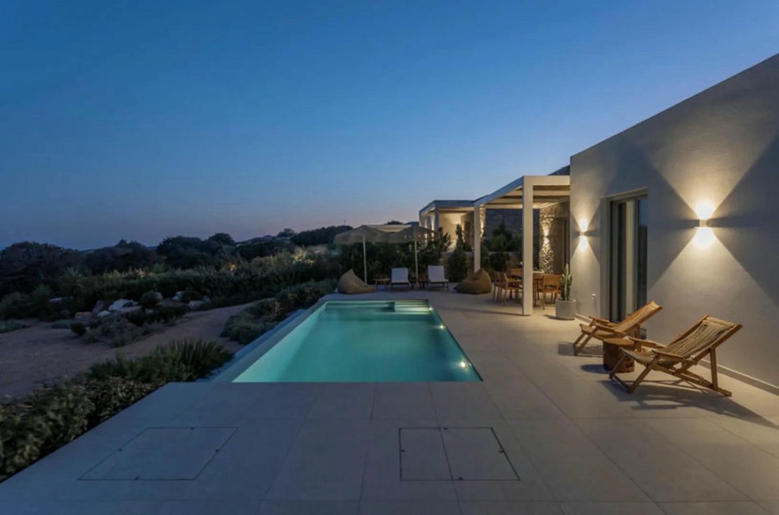 Villa in Paros, Aegean, Greece 2 - 15653054