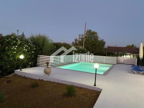 House in Mesou Gerakariou, Alykes, Greece 4 - 15653394