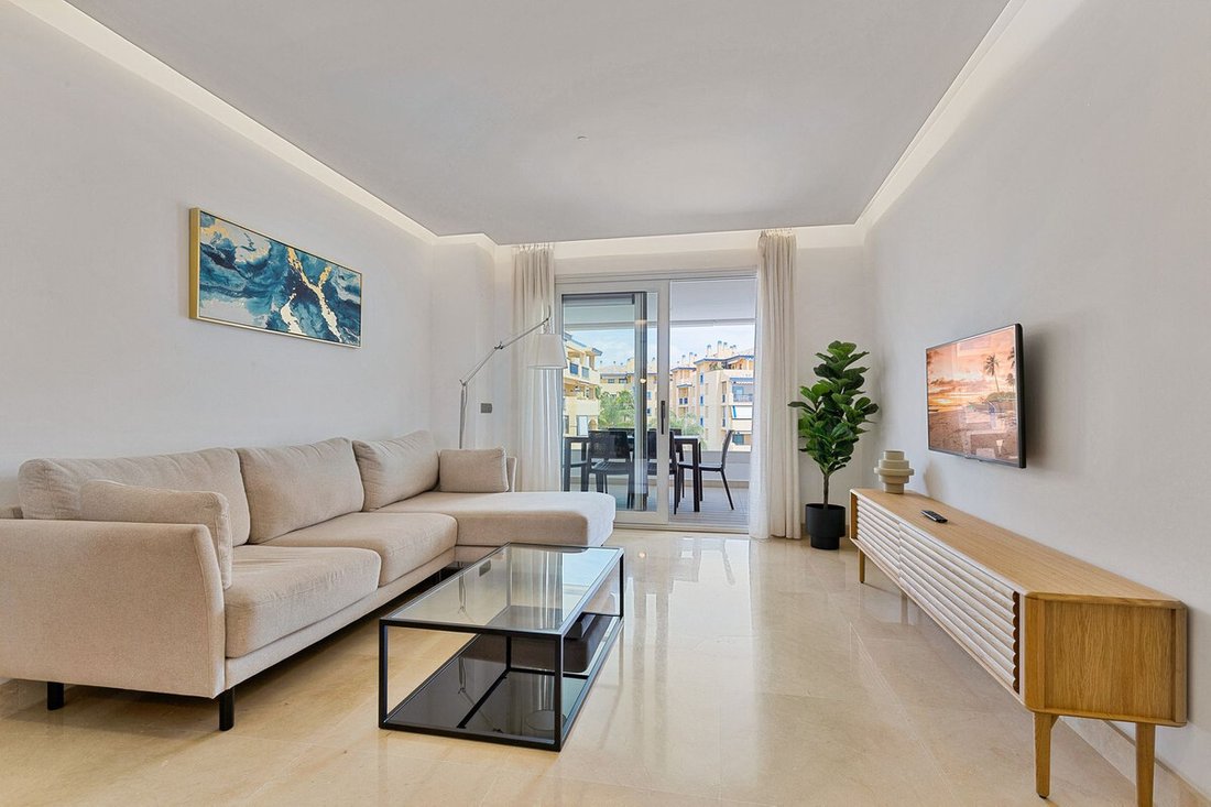 Penthouse in San Pedro de Alcantara, Andalusia, Spain 2 - 15623301