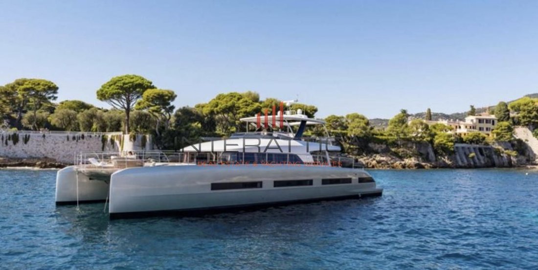 Catamaran in Alimos, Decentralized Administration of Attica, Greece 1 - 15652779