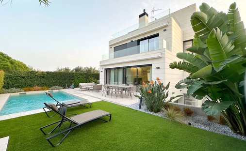 Haus in Montgat, Katalonien, Spanien 1