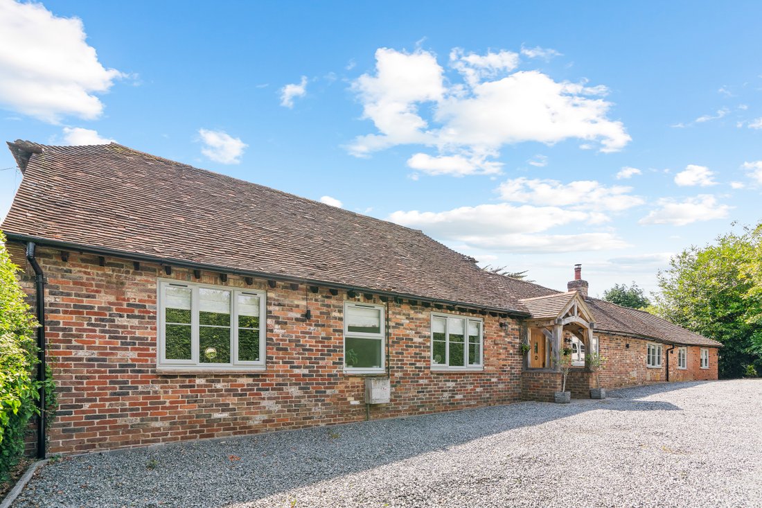 House in Horam, England 5 - 15653114