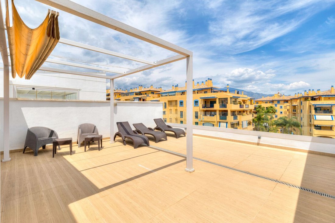 Penthouse in San Pedro de Alcantara, Andalusia, Spain 1 - 15623301