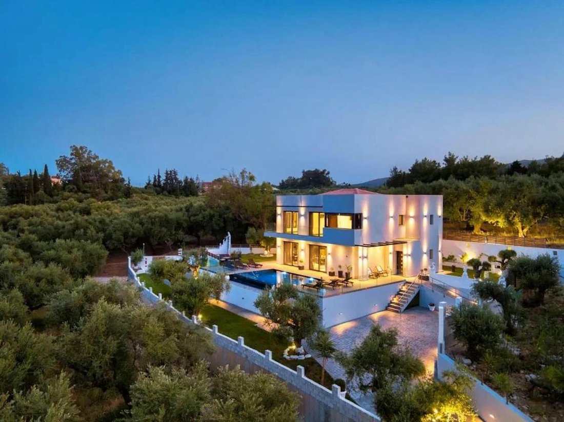 Villa in Municipal Commune of Zakynthos, Peloponnese, Western Greece and the Ionian, Greece 2 - 15653262