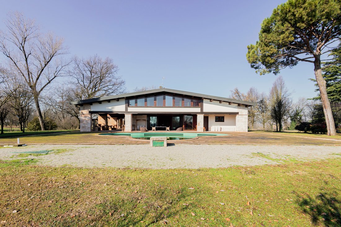Farm Ranch in Galgagnano, Lombardy, Italy 4 - 15259694