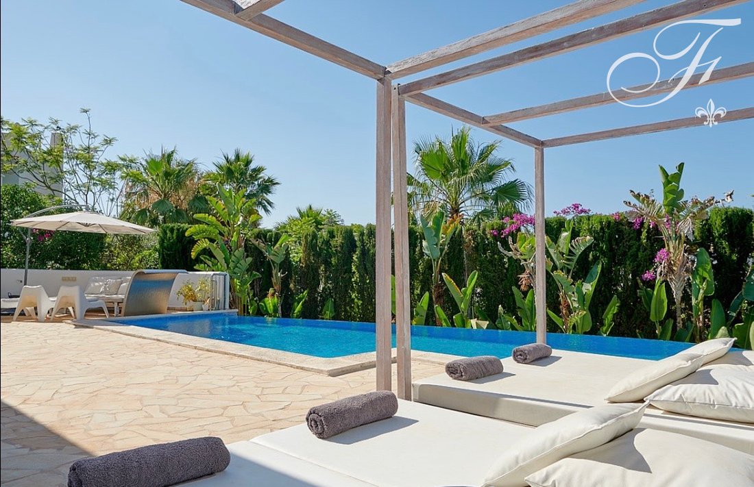 Villa in Santa Eularia des Riu, Balearic Islands, Spain 4 - 15653124