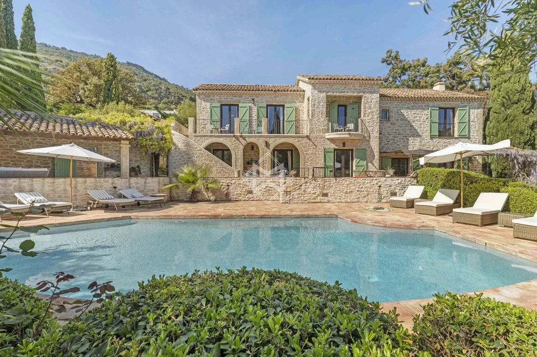 Villa in Le Lavandou, Provence-Alpes-Côte d'Azur, France 1 - 15653113