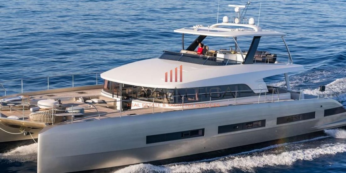 Catamaran in Alimos, Decentralized Administration of Attica, Greece 5 - 15652779